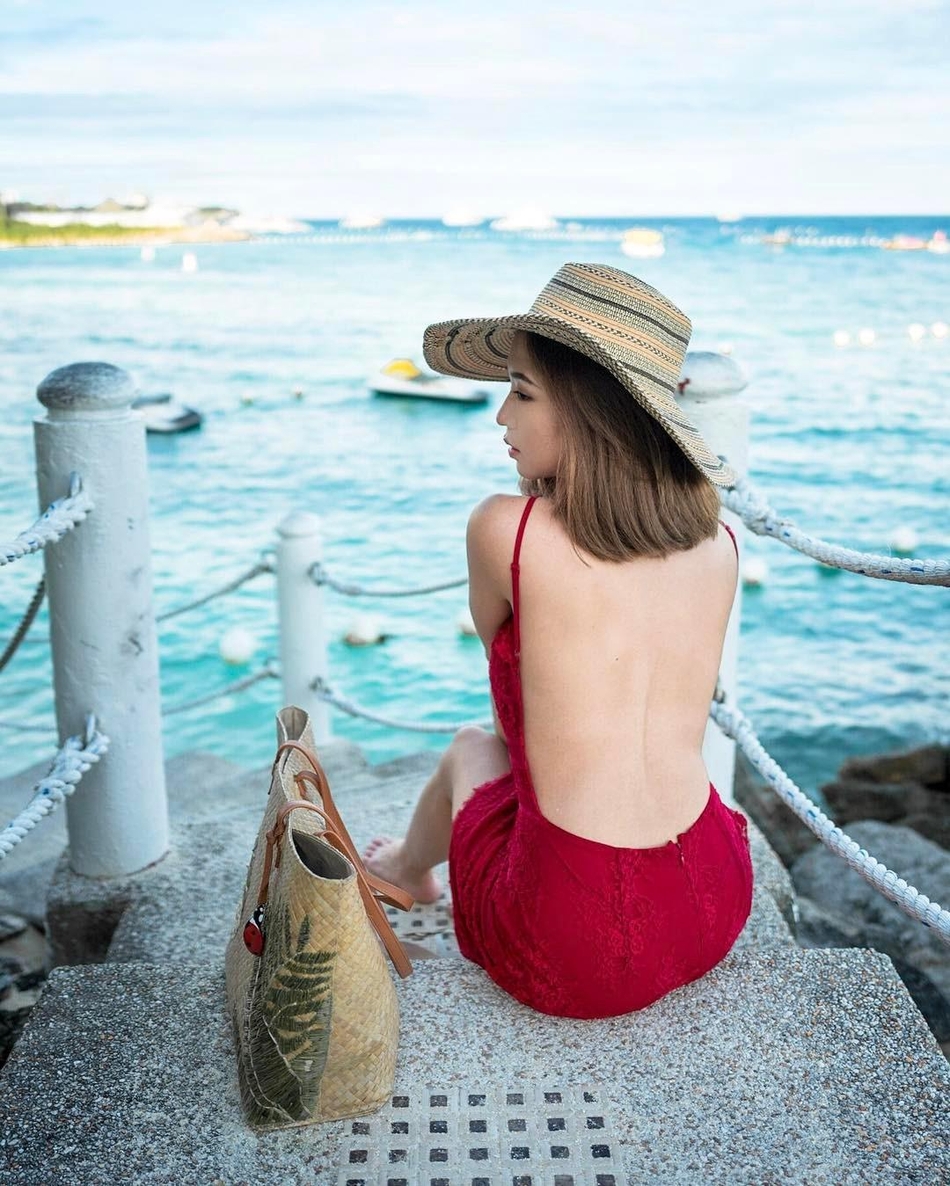 美女与自然共舞，探索美景，寻找内心宁静与平和的旅程